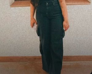 Black Cargo Jeans