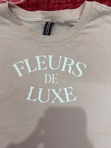 H&amp;M crop tshirt