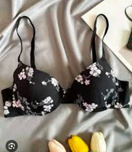 Black Floral Print Bra with brief 👍