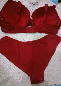 Lace Trimmed pushup Bra and Panty Set