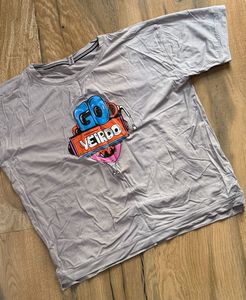 Graphic T-Shirt "GO WEIRDO"