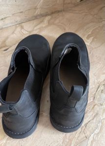 Stylish Black Chelsea Boots
