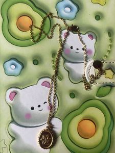 Gold Tone Pendant Necklace