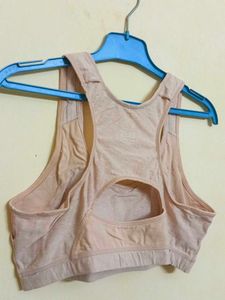Comfortable Sports Bra with removable spongy cups