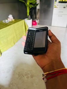 Nokia E7 Slide Phone