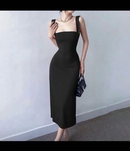 Elegant Black Bodycon Midi Dress