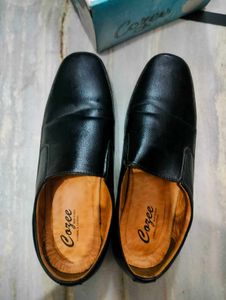 Classic Black formal Shoes for Men (Almost New)