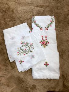 Elegant Embroidered Kurta Set