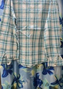 Blue Plaid Button-Up Long Sleeve Top