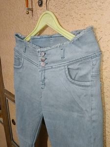Skinny Fit Jeans For Womens **3 Buttons**