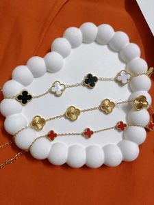 Clover Charm bracelet