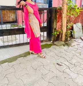 Vibrant Pink &amp; Grey Embroidered Kurta Set