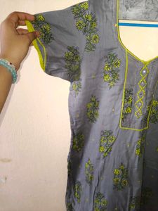 Grey Kurta with Floral Print