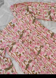 🌸Floral Print Kurta with Lace-Up Back