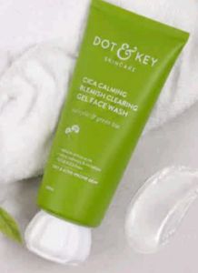 DOT &amp; KEY CICA Calming Face Wash