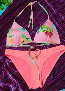 H&amp;M Floral Bikini set 👍