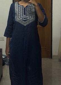 Elegant Navy Blue Embroidered Kurta
