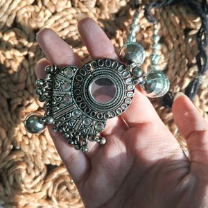 HEAVY OXIDISED NECKLACE - NEW