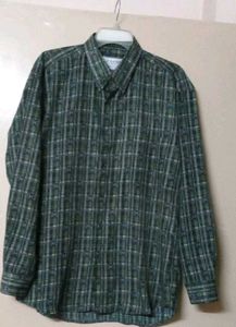 Men's Plaid Button-Down Shirt