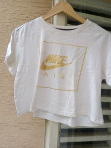 Nike Air Cropped T-Shirt
