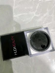 Huda Beauty Easy Bake Setting Powder