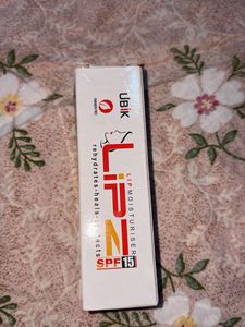 UBik Lipn Lip Moisturiser SPF 15