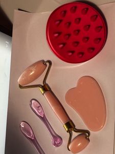 Jade Roller & Gua Sha Set hair massager