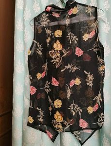 Floral Sleeveless Blouse