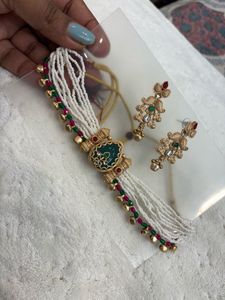 Elegant Pearl Choker Necklace Set