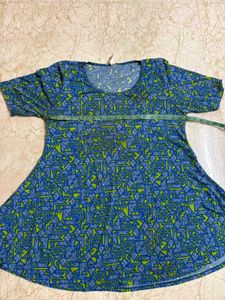 🎉🥳blue printed top....