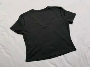 black v neck t shirt