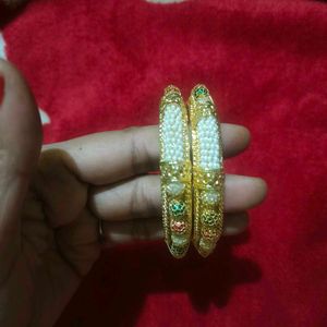 Elegant Gold-Plated Pearl Bangles
