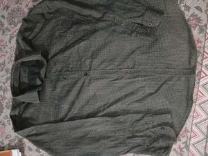 Men's Patterned Button-Down Shirt