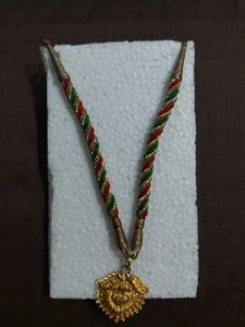 Beautiful Red Green Dori Necklace w Golden Pendent
