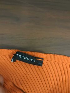Trendyol Chic Orange One-Shoulder Dress (M)