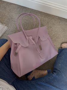 VIRAL JELLY FIRKIN BAG In Lavender colour.