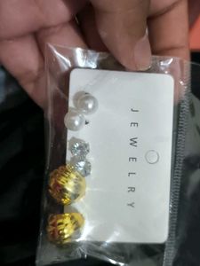 3 Fashionable Earring Set