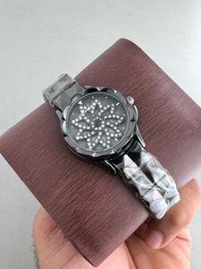 Sparkling Crystal Starburst Watch