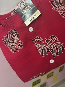 Maroon Printed Kurta with Buttons