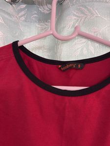 Red Sleeveless Cropped Top