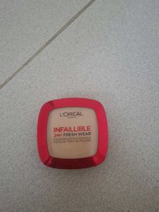 L'Oreal Infallible 24H Fresh WearPowderFoundatio