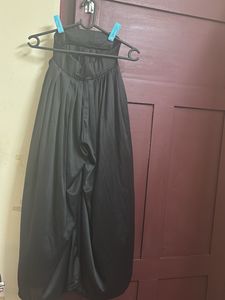 Black palazzo