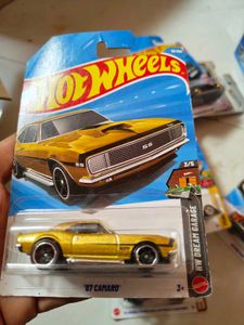 Hot Wheels lot ( price varies from 400-600)