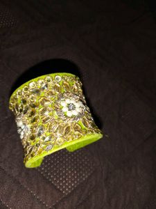 Floral Bangle Bracelet