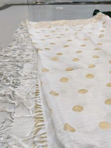 Elegant White &amp; Green Dupatta Set