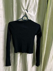 Black Long Sleeve Crop Top