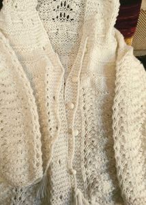 UNISEX HANDMADE KIDS WHITE SWEATER WITH SOCKS