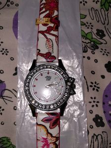 Women's Beautiful Brand New Watch- Working