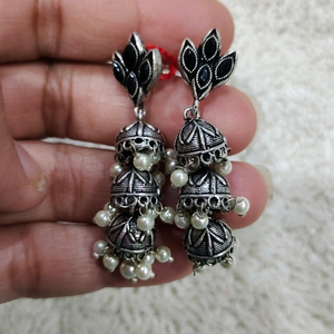 SLA jhumki