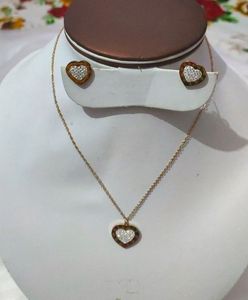 Anti Tarnish Earrings And Neckpiece Set